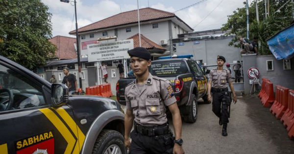 indonesia decides to hang 14 foreign drug criminal