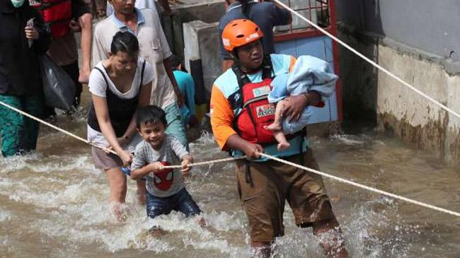 indonesia flood 2020