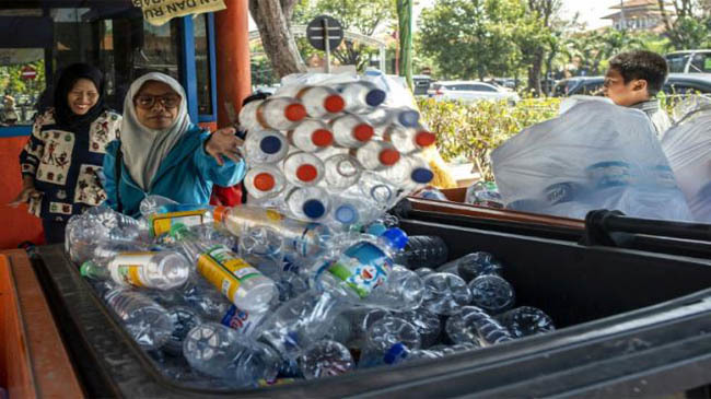 indonesia plastic