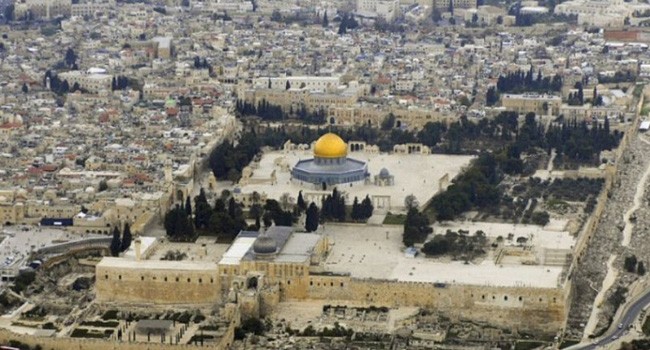 israel disrupts al aqsa02