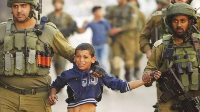 israel soldiers arrest palaestanian child