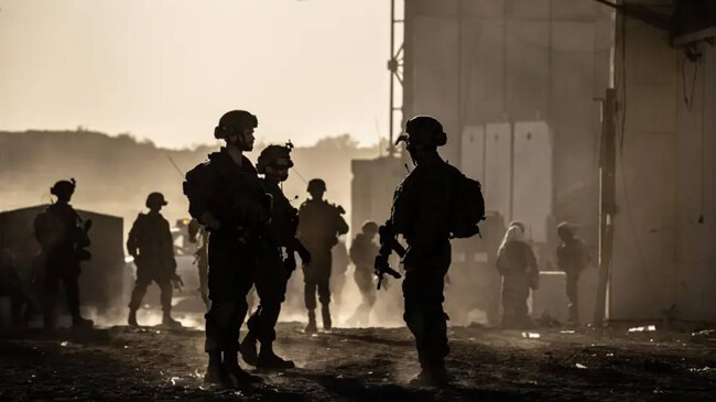 israeli soldiers are deployed at erez border with heavy weapons