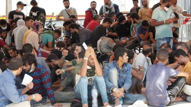 italy over 1000 migrants saved in the mediterranean