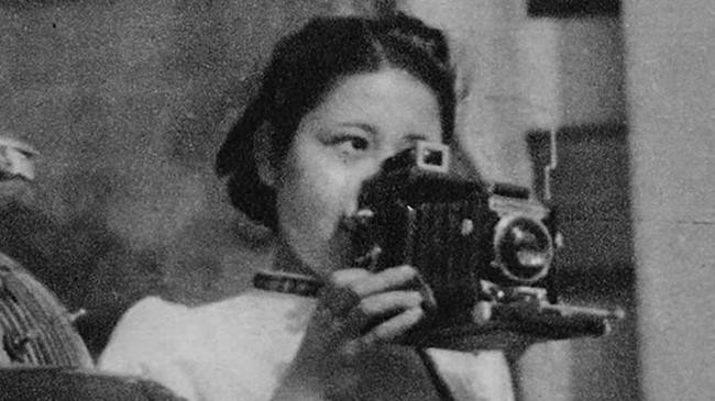 japans 1st female photojournalist sasamoto