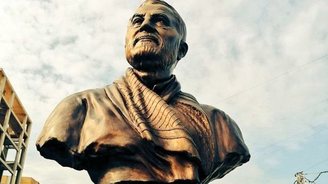 kashem soleimani statue