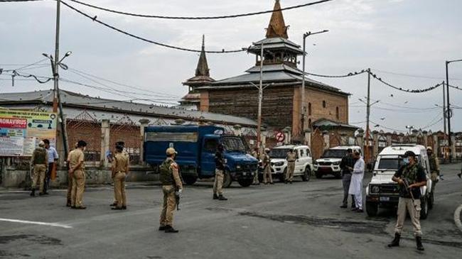 kashmir curfew 2