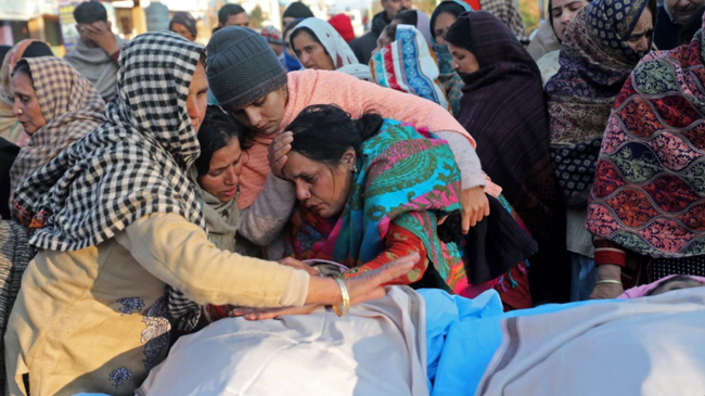 kashmir village attack 1