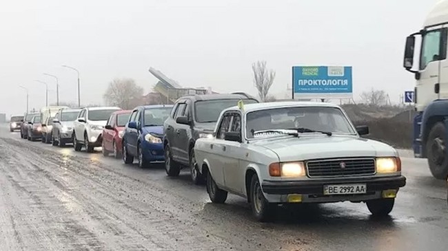 kherson leave