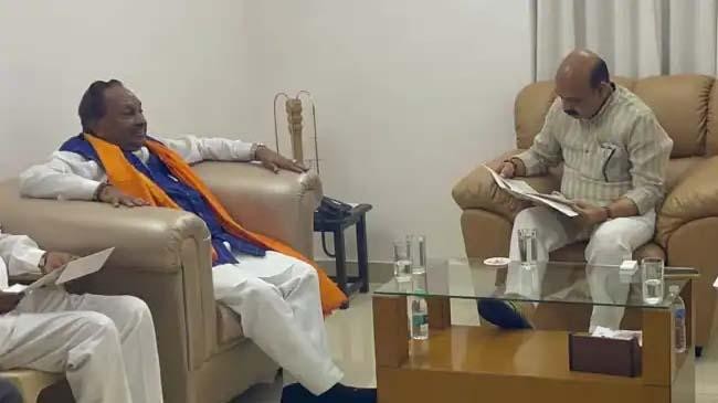 ks eshwarappa meet cm