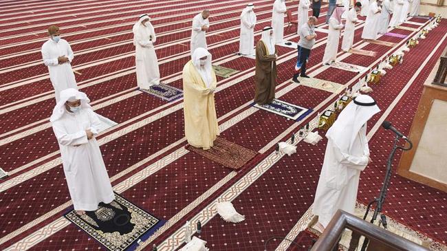 kuwait mosque jummah prayer