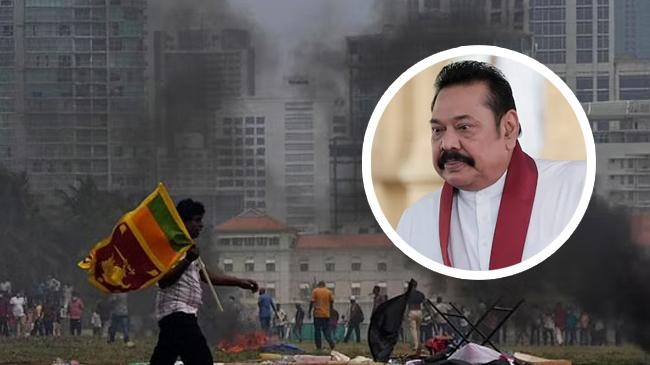 lankans protest outside naval base to stop rajapaksa from leaving country