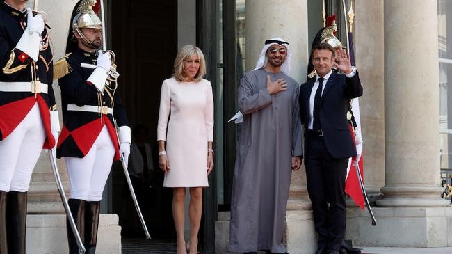 macron and sheikh mohamed at the elysee palace