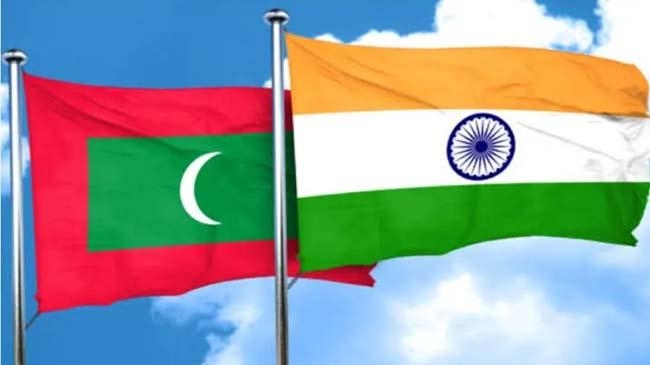 maldives and india flag