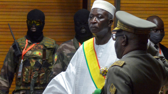 mali president pm arrested