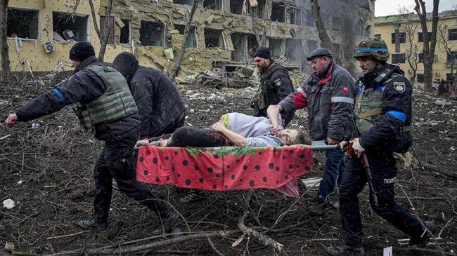 mariupol wreckage hospital ukraine