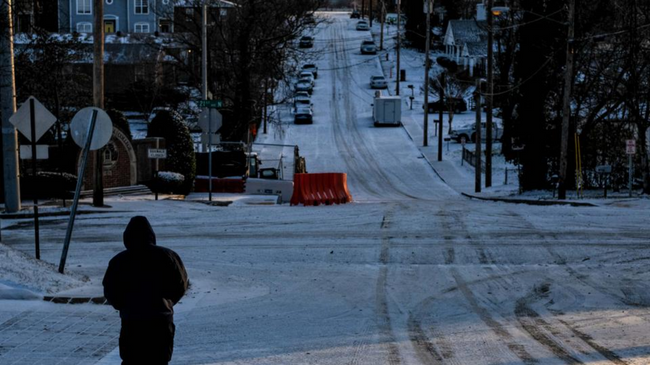 massive winter storm wallops us and canada