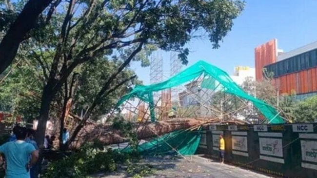 metrorail accident in india