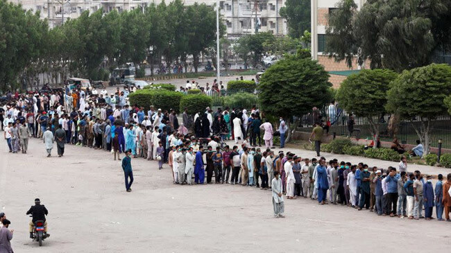 millions people in vacc centers in pakistan