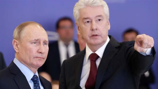 moscow mayor sergei sobyanin with putin