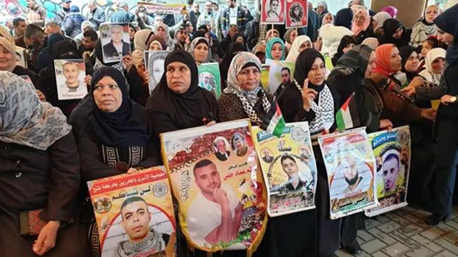 mothers gathering in gaza