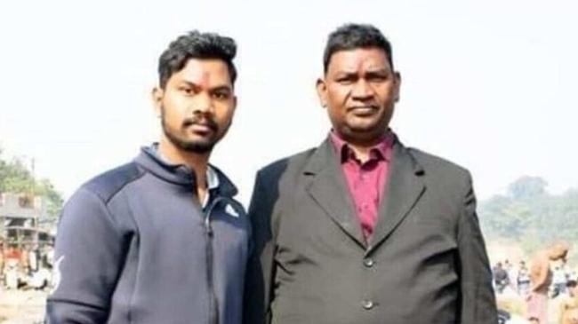mukesh kumar with father