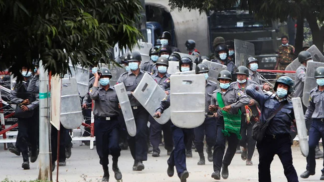 myanmar protest police action