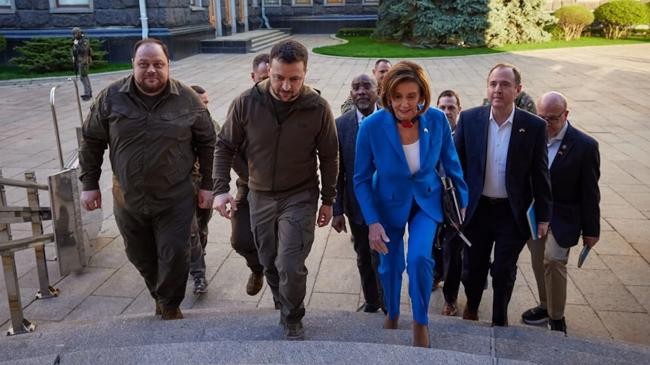 nancy pelosi in ukraine