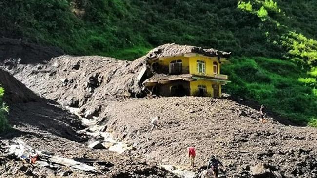 nepal landslide 1