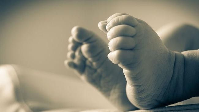 newborn baby die