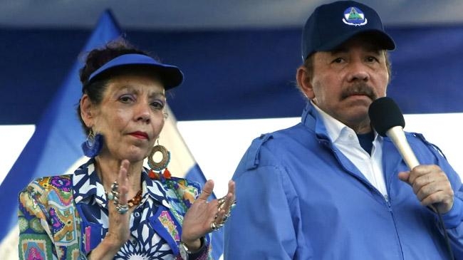 nicaraguan president daniel ortega and his wife