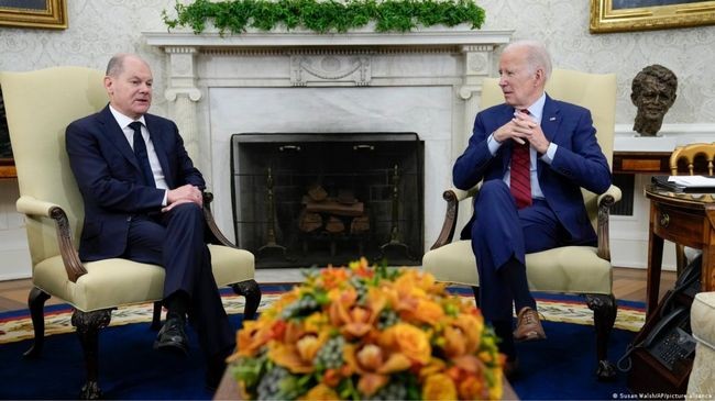 olaf squlaz and joe biden