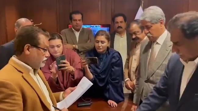 opposition leaders submitting the no confidence motion against prime minister imran khan