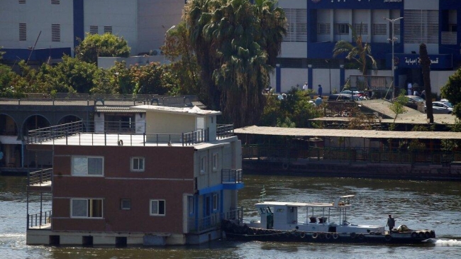 outcry in egypt as historic nile houseboats are demolished