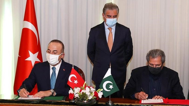 pak turkey fm sign deal