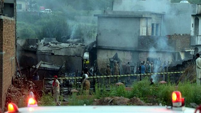 pakistan flight crush