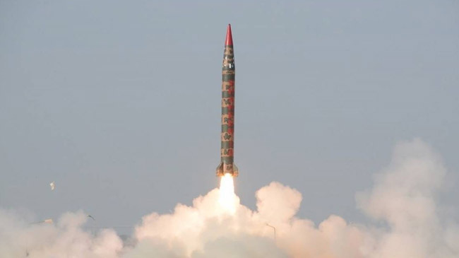 pakistan test balistic missile