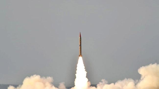 pakistan tests ballistic missile