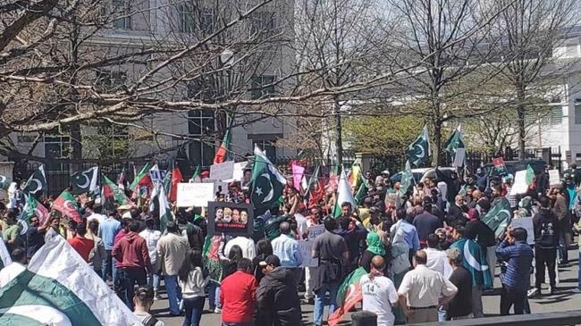 pakistanis protest in washington