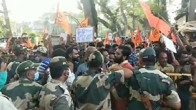 petrapol border protest against bangladesh