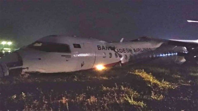 plane crash bangladesh