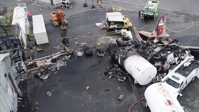 plane crashed killed 5
