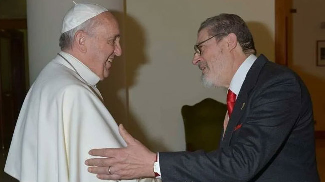 pope francis with personal doctor