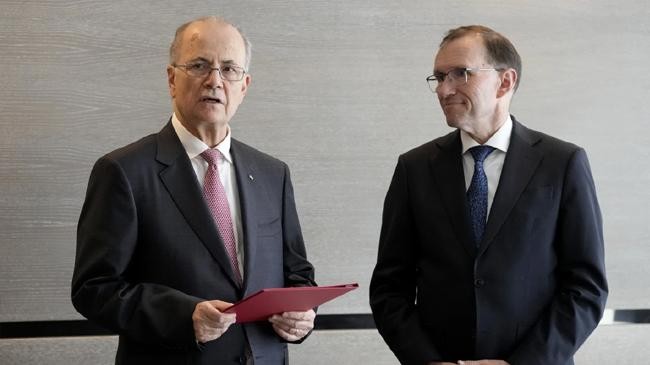 prime minister of the palestinian authority mohammed mustafa and norways foreign minister espen barth eide