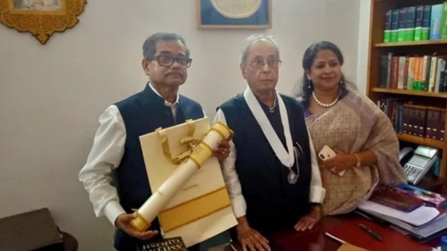 pronob mukharjee with son