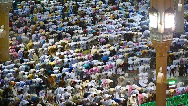 prophet mosque medina 14 million worshippers inner
