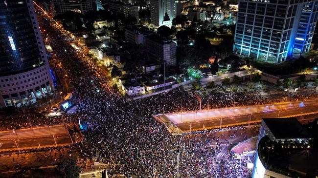 protest against netanyahus legal reforms