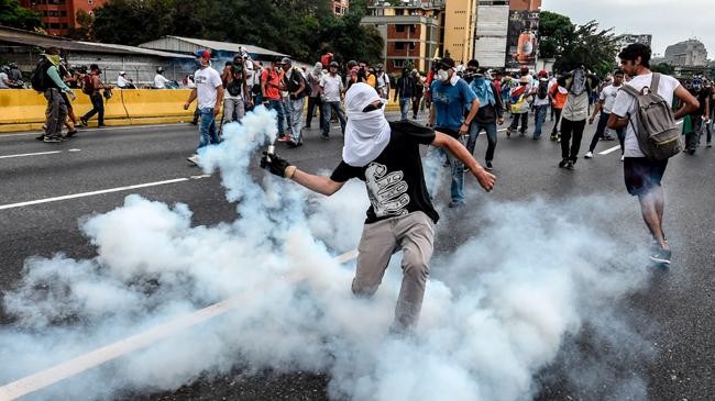 protest against venezuela maduro