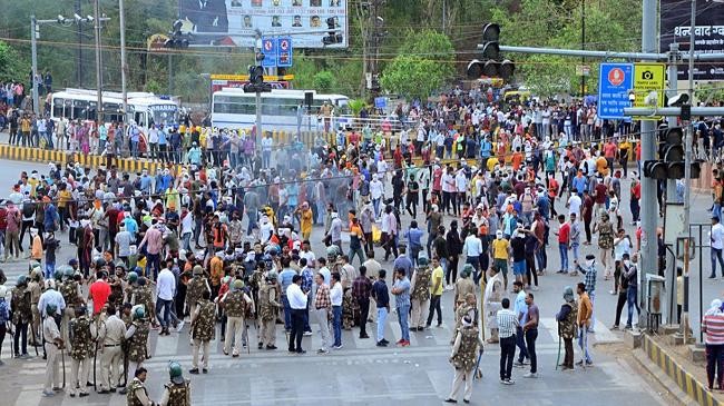 protest for agneepath