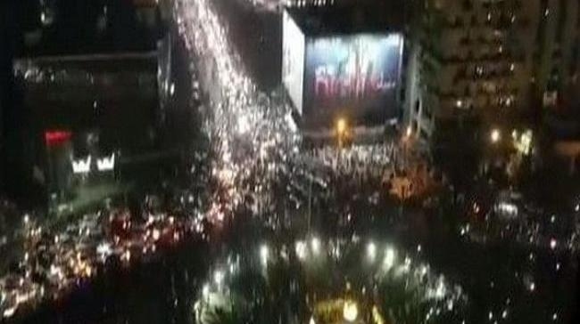 protest in pakistan in night 1