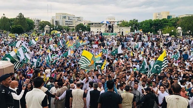 protest in pakistan 1